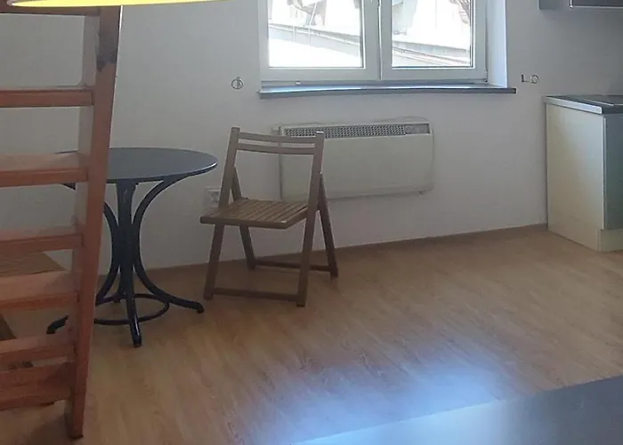 Take A Rest In The Center Of Krakow, Zyblikiewicza Apartment *